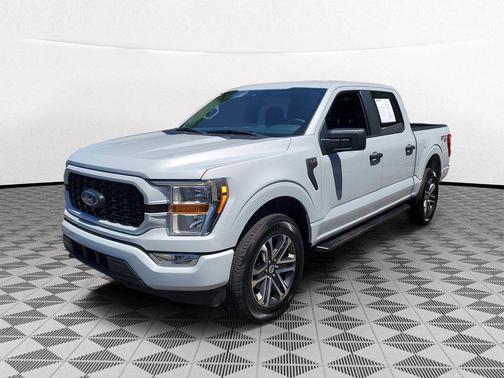 White Metallic 2022 Ford F-150 XL