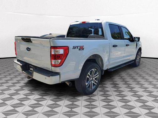 White Metallic 2022 Ford F-150 XL
