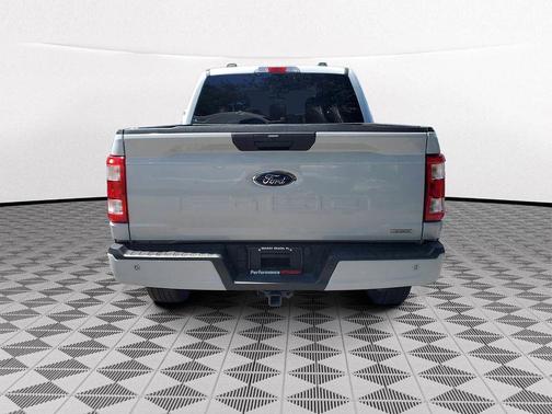White Metallic 2022 Ford F-150 XL