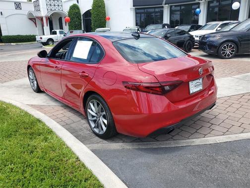 2023 Alfa Romeo Giulia Base