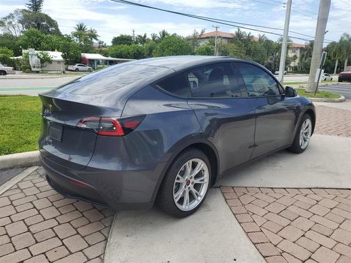2021 Tesla Model Y Standard Range