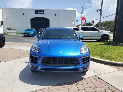 2017 Porsche Macan Base