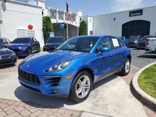 2017 Porsche Macan Base