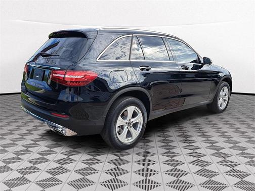 2018 Mercedes-Benz GLC 300 Base