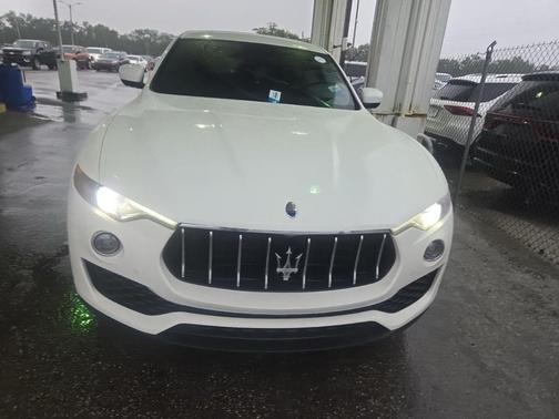 2018 Maserati Levante Base