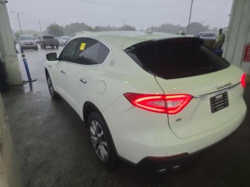 2018 Maserati Levante Base