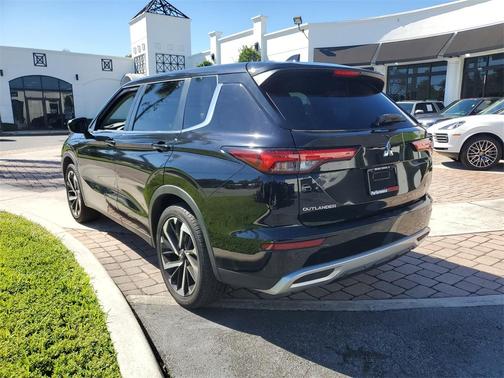 2022 Mitsubishi Outlander