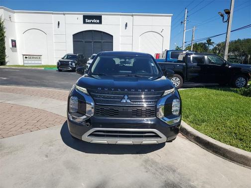 2022 Mitsubishi Outlander 