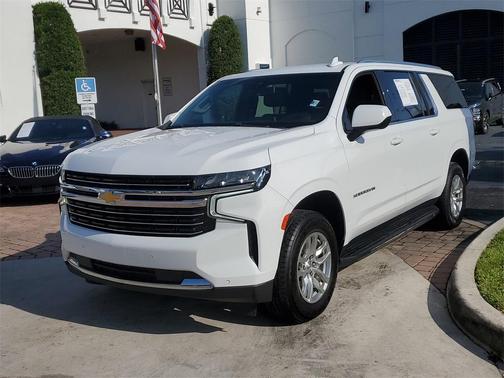 2022 Chevrolet Suburban LT