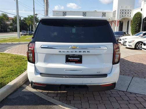2022 Chevrolet Suburban LT