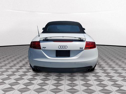 White 2009 Audi TT 3.2 Cabriolet quattro