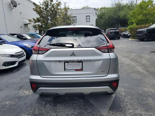 Silver Alloy 2022 Mitsubishi Eclipse Cross SE