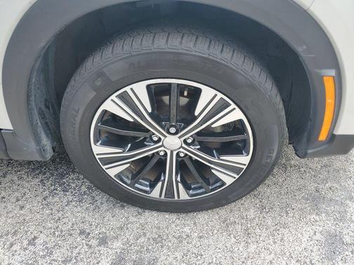 Silver Alloy 2022 Mitsubishi Eclipse Cross SE