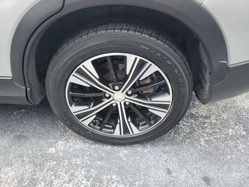 Silver Alloy 2022 Mitsubishi Eclipse Cross SE