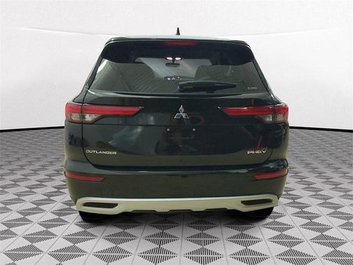 2025 Mitsubishi Outlander PHEV SE