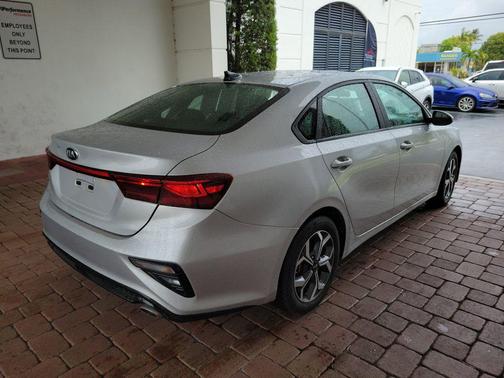 Silky Silver 2021 Kia Forte LXS