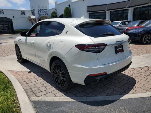 2022 Maserati Levante Modena