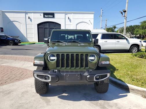 2021 Jeep Gladiator Sport