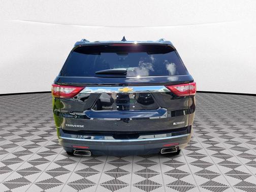 Mosaic Black Metallic 2018 Chevrolet Traverse Premier