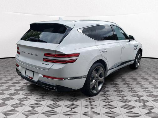 Uyuni White 2021 Genesis GV80 3.5T