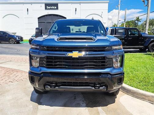 2024 Chevrolet Silverado 2500 Custom