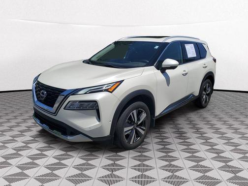 White 2023 Nissan Rogue Platinum