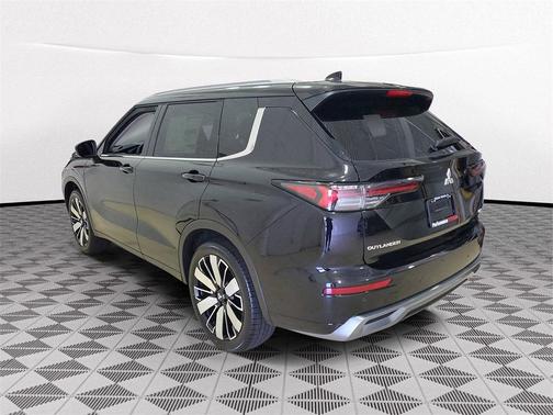 2025 Mitsubishi Outlander SEL
