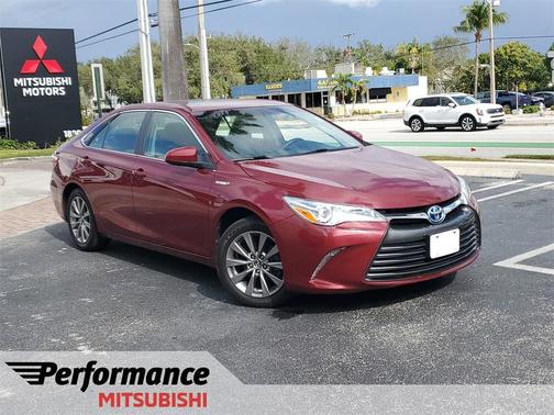 2016 Toyota Camry Hybrid 