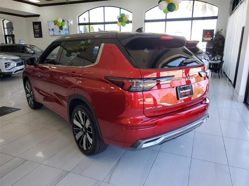 2025 Mitsubishi Outlander SEL