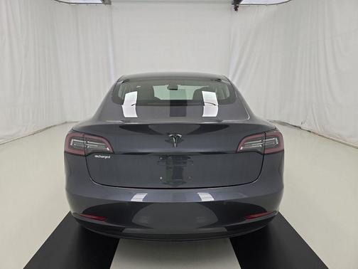 2018 Tesla Model 3 Mid Range