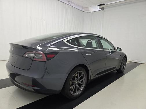 2018 Tesla Model 3 Mid Range