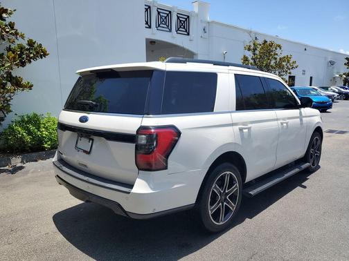 White Platinum Clearcoat Metallic 2019 Ford Expedition Limited