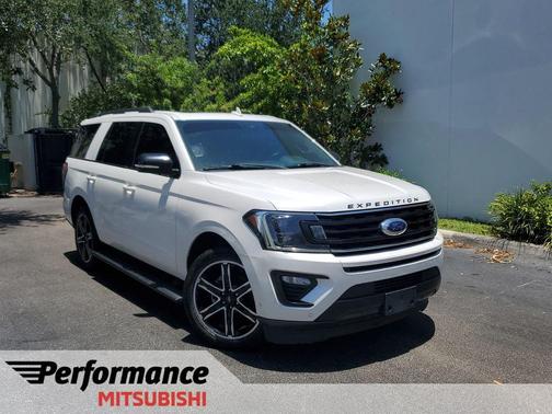 White Platinum Clearcoat Metallic 2019 Ford Expedition Limited