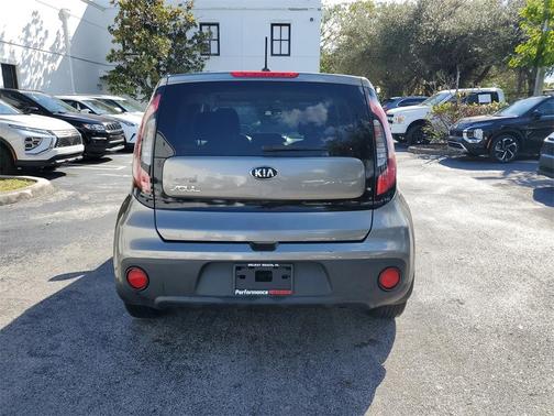 2017 Kia Soul Base