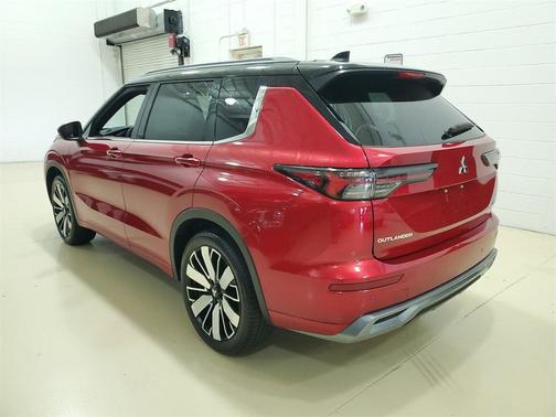 2025 Mitsubishi Outlander SEL