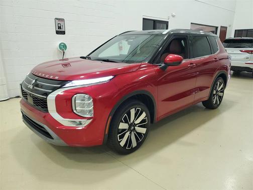 2025 Mitsubishi Outlander SEL