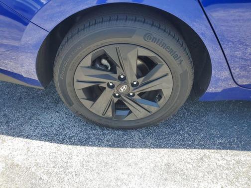 Intense Blue 2025 Hyundai ELANTRA SEL Sport