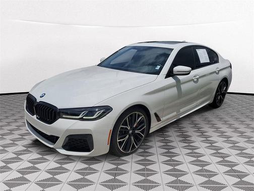 2022 BMW 530 i