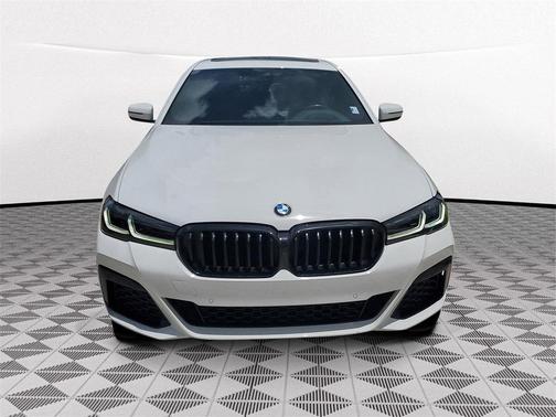 2022 BMW 530 i