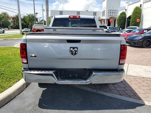 2017 RAM 1500 SLT