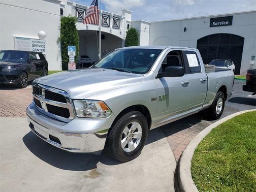 2017 RAM 1500 SLT