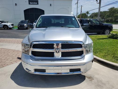 2017 RAM 1500 SLT