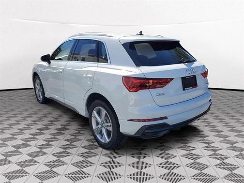 2020 Audi Q3 45 S line Premium