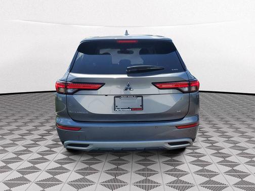 2024 Mitsubishi Outlander 