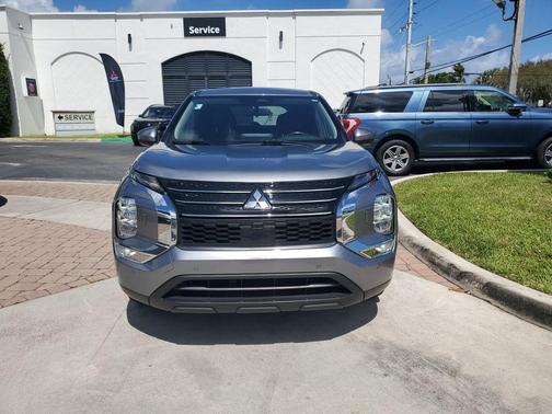 2024 Mitsubishi Outlander 