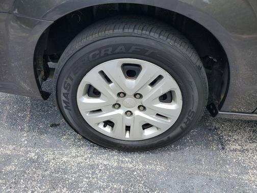 Granite Crystal Clearcoat Metallic 2019 Dodge Grand Caravan SE