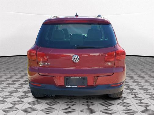 2016 Volkswagen Tiguan SE