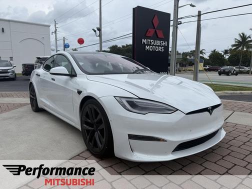 2022 Tesla Model S Plaid