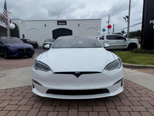 2022 Tesla Model S Plaid