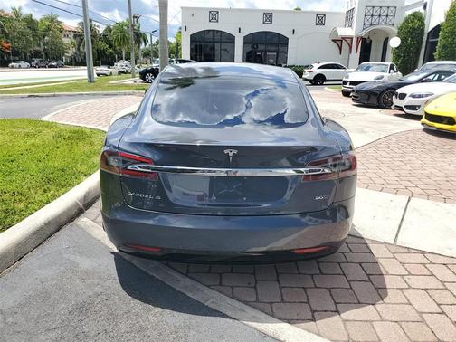 2016 Tesla Model S